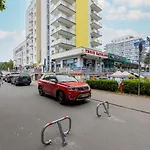 아파트 Przy Plazy Reymonta By Renters *