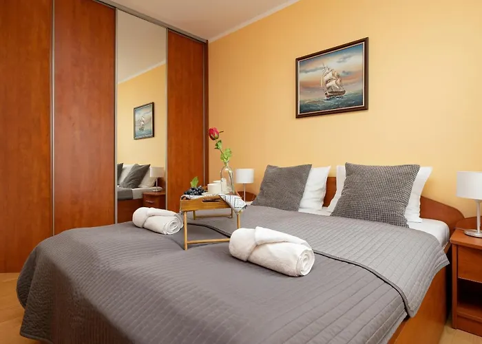 Przy Plazy Reymonta By Renters קולובז'ג